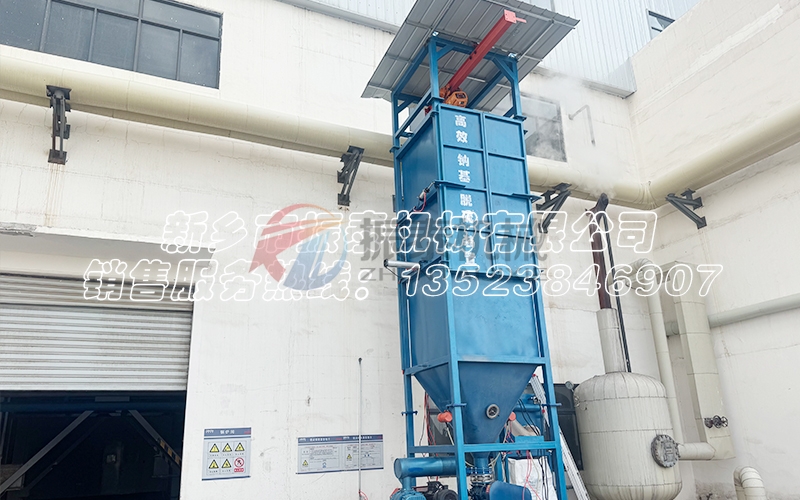 磷酸氫二鈉噸袋拆包機(jī)：高效自動化解決方案